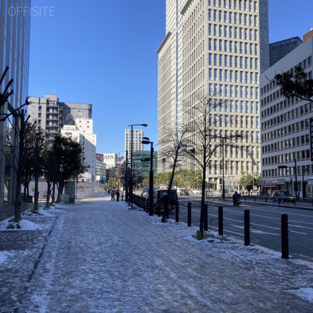 赤坂スターゲートプラザ ビル前面道路