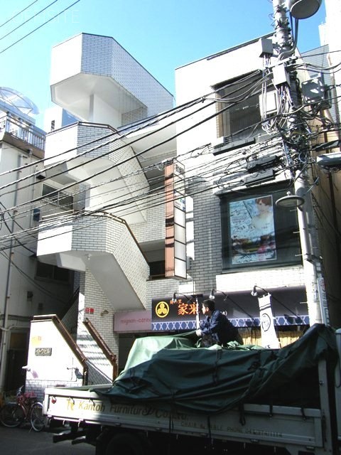 イトウビル　外観