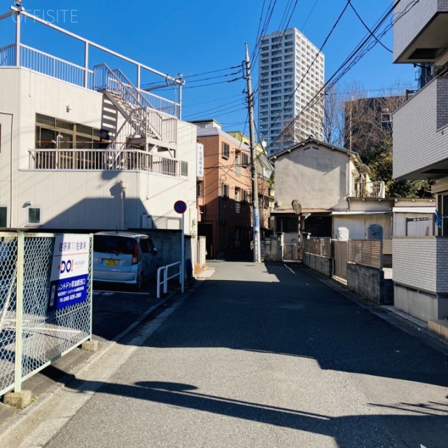 酒販会館ビル ビル前面道路