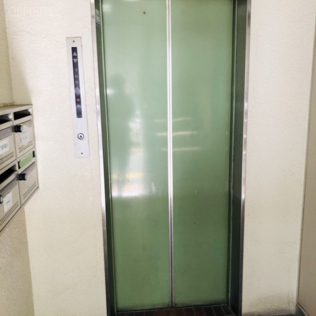 ミツワ神保町ビル エレベーター