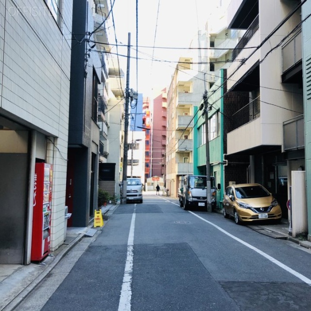 TSKビル ビル前面道路