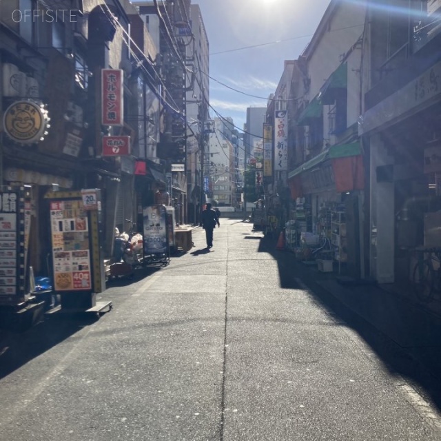 新橋THビル 側道