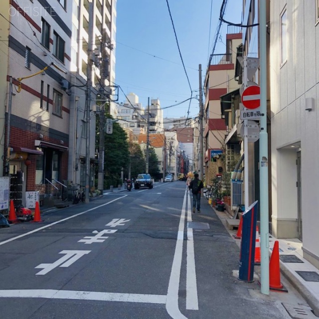 ギンザヨシダビルⅡ ビル前面道路
