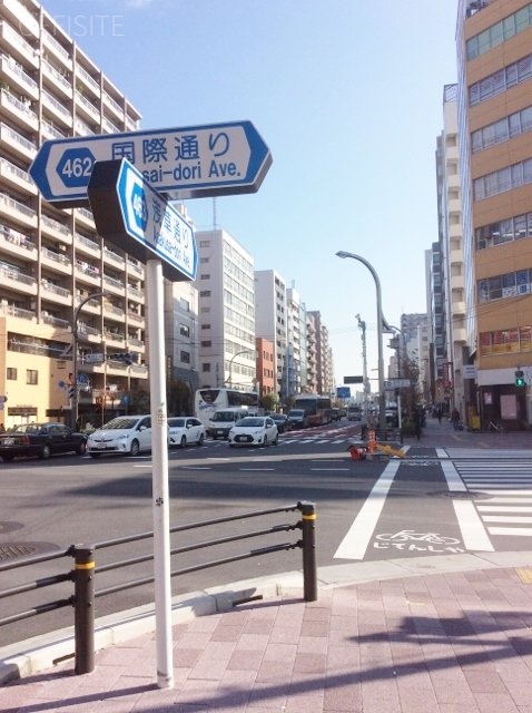 田原町シティビル ビル周辺道路