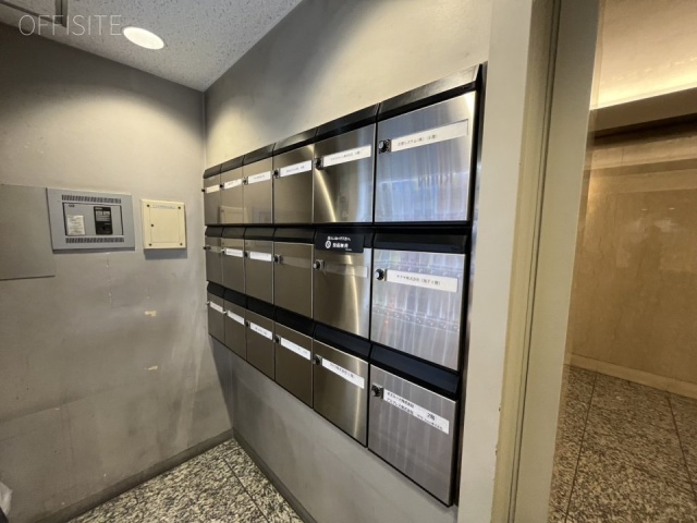 いちご新横浜ビル エントランス