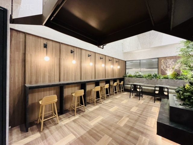 X-BASE SHIBUYA(クロスベースシブヤ) エントランス