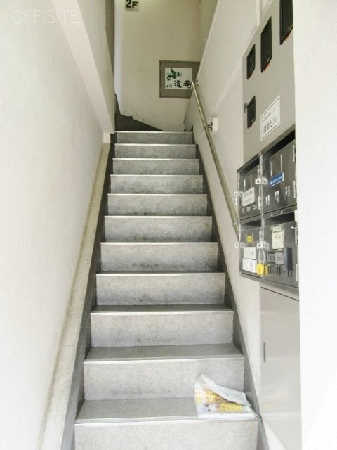 港新ビル 画像