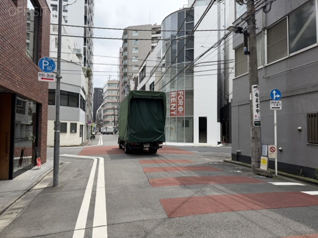 川上ビル 前面道路