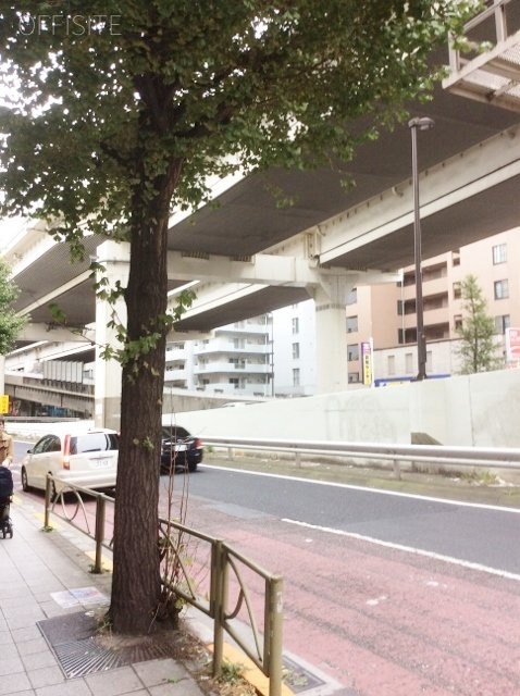 アーバンリゾート三軒茶屋ビル ビル周辺道路