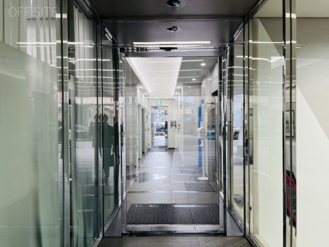 UNO(ウノ)ビル エントランス