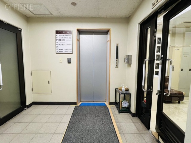 山崎ビル　エントランス