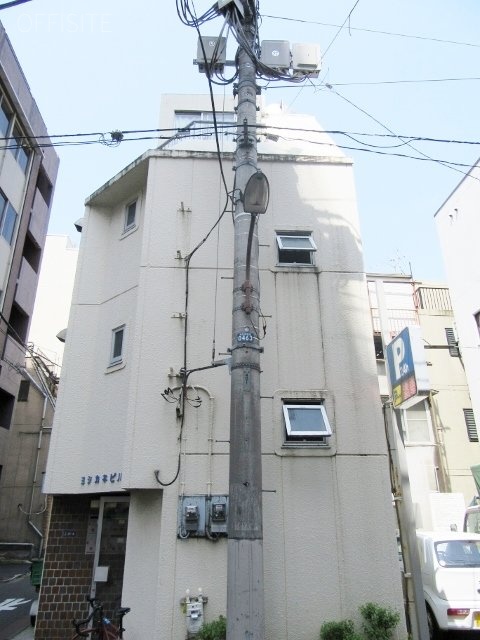 ヨシカネビル 外観