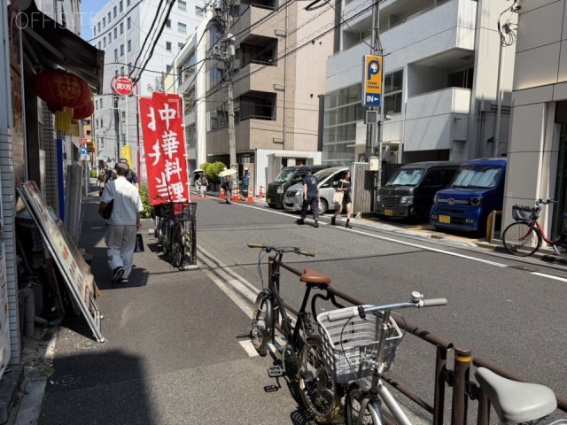 本郷ゼットエスビル　前面道路