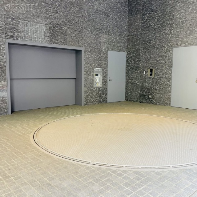 虎ノ門八束ビル 駐車場