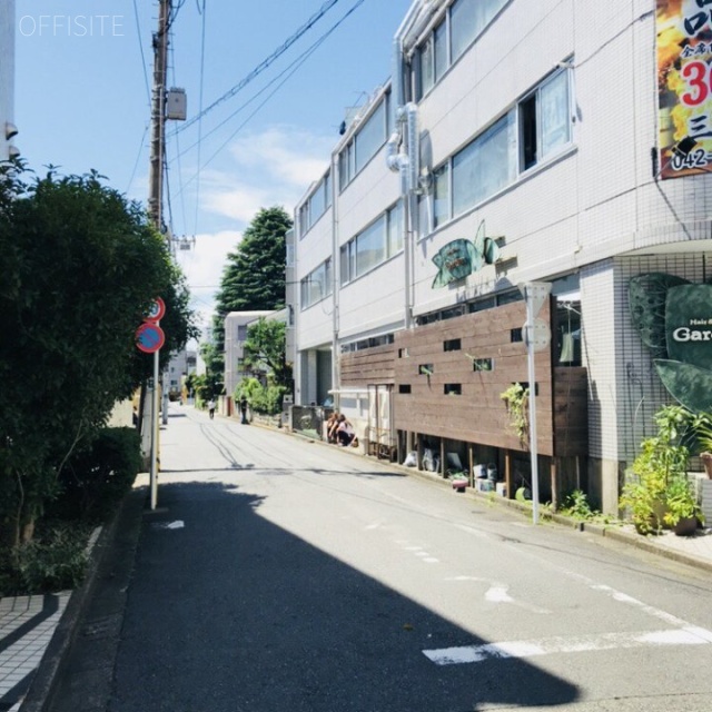 松本ビル ビル前面道路