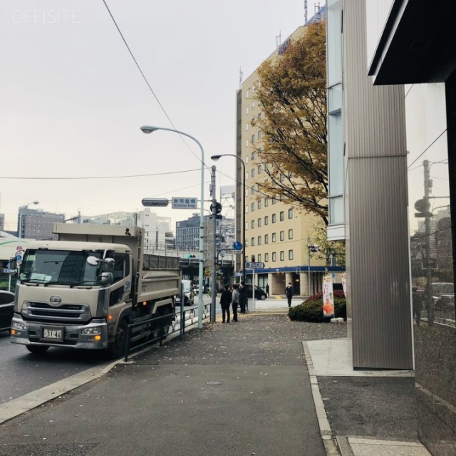 北越製紙ビル ビル前面道路