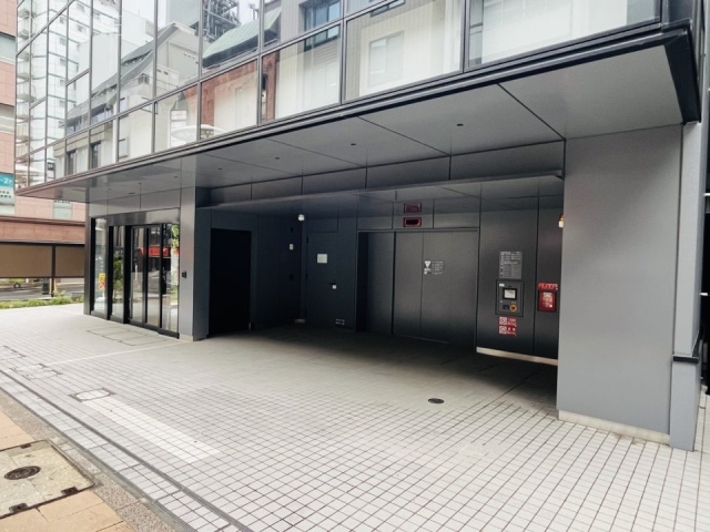 NBL ARK TOWER　駐車場