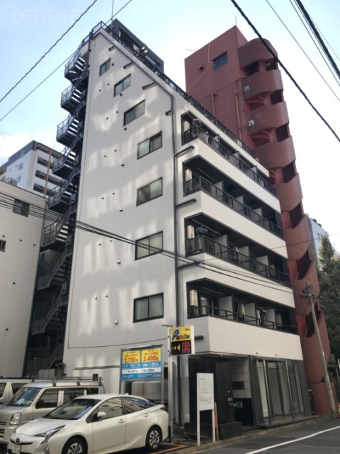 アール新宿御苑 外観
