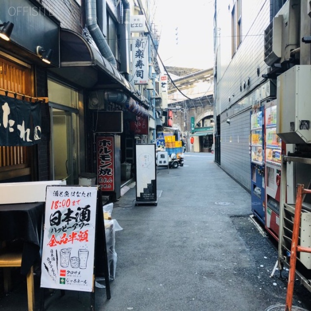 江藤ビル ビル前面道路