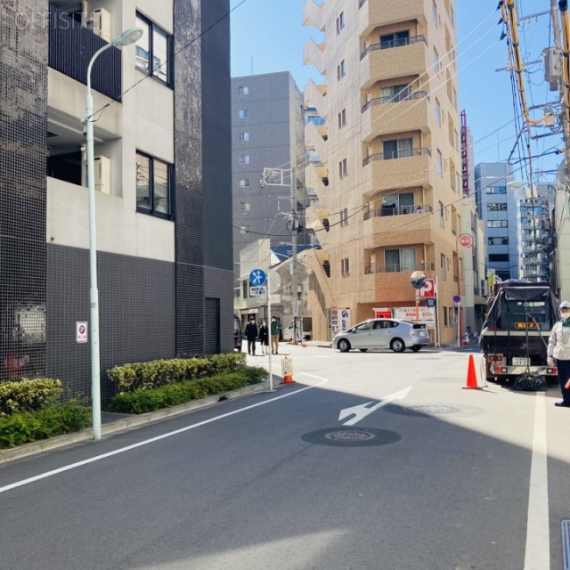 ヤマソービル ビル前面道路