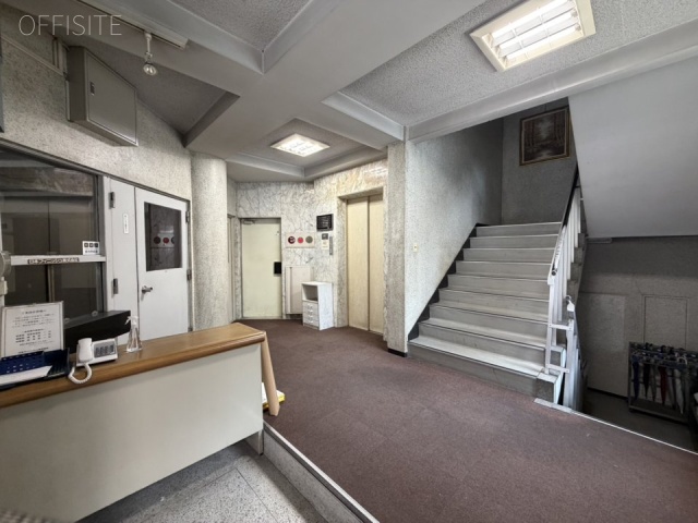 NTビル エントランス