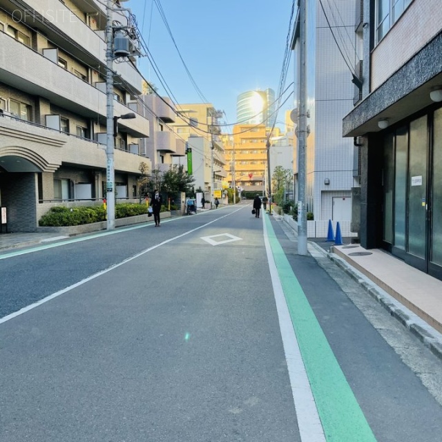 ジェントリー飯田橋 ビル前面道路