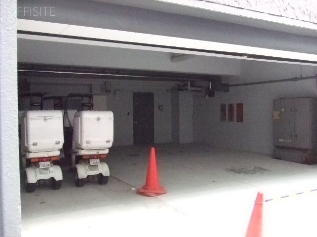 小林ビル本館 駐車場