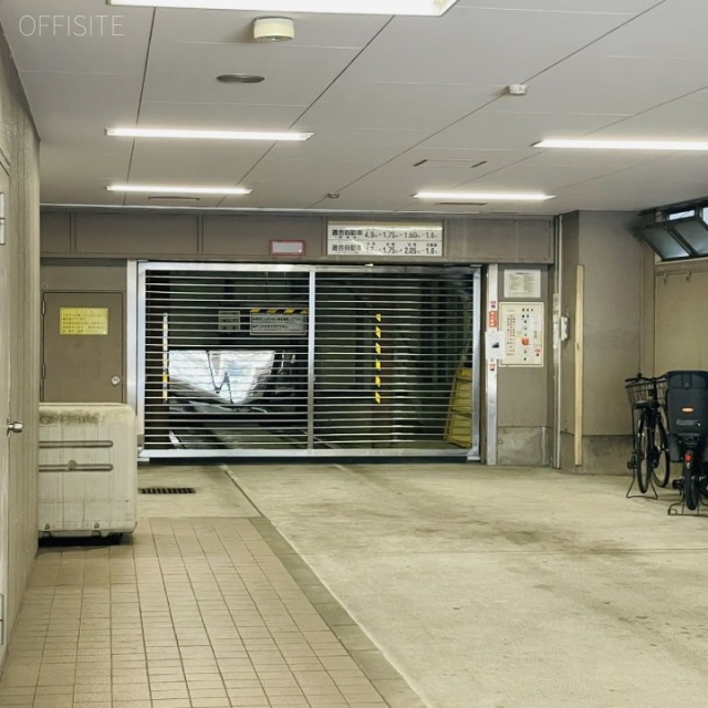 シトゥラスTビル　駐車場