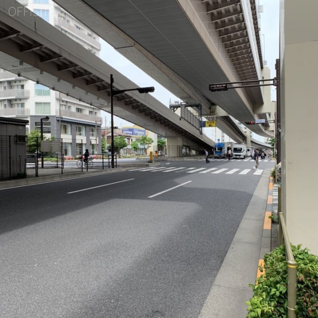 GCTビル ビル前面道路