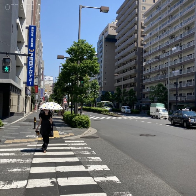 セキネビル ビル前面道路