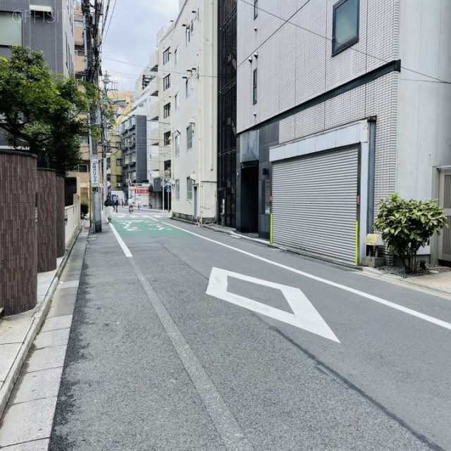 西楽堂アネックス ビル前面道路
