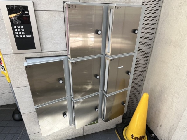 リトレ三軒茶屋ビル　エントランス