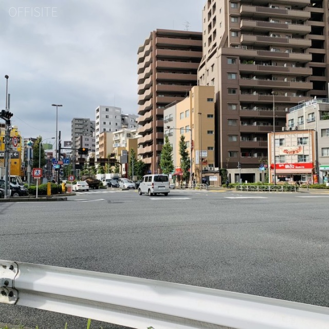 大黒ビル ビル前面道路