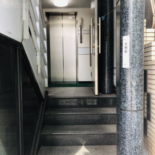 神田小川町太田屋ビル エントランス