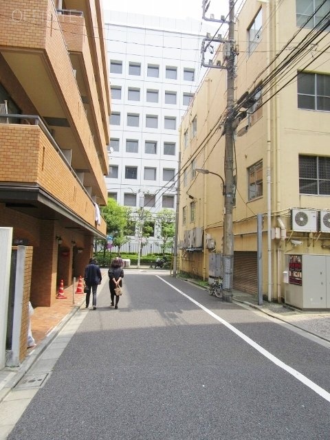芝ウエストビル ビル周辺道路