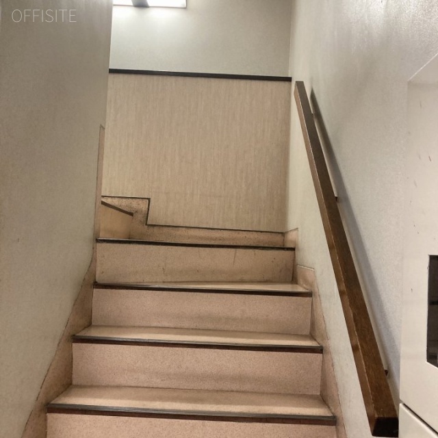 ぜん屋ビル エントランス