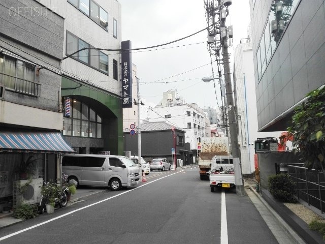 蔵前酒井ビル ビル前面道路