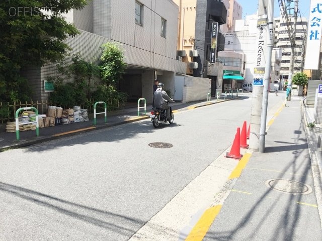 プラザフェリスオンダ ビル前面道路