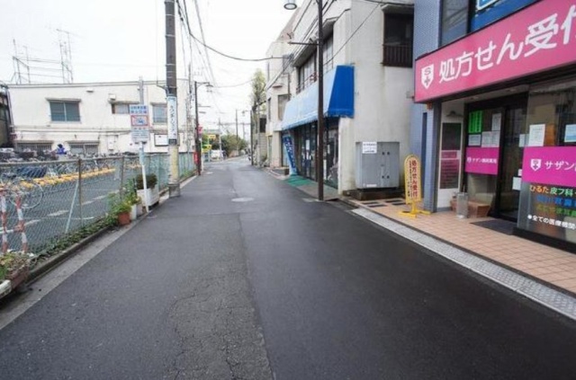 ATTOビル ビル前面道路