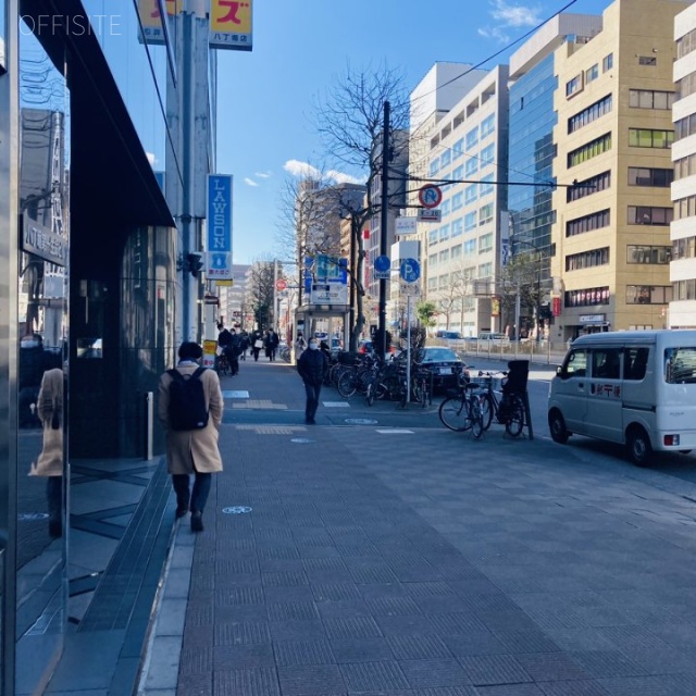 八丁堀第一生命ビル ビル前面道路