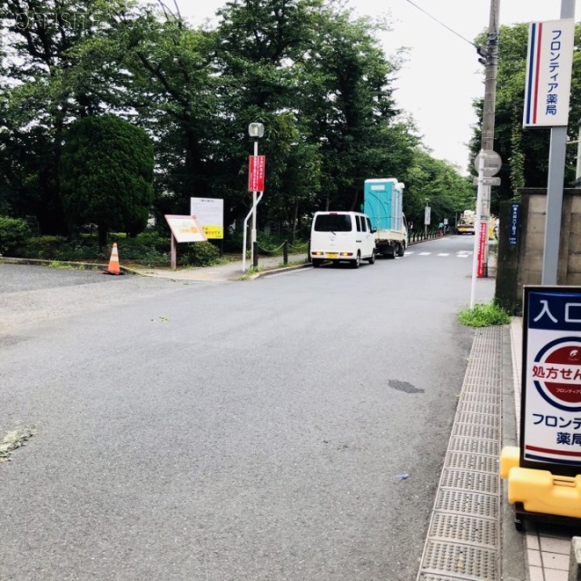 ヴィラトーコー ビル前面道路