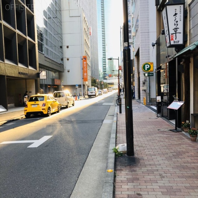 銀星ビル ビル前面道路