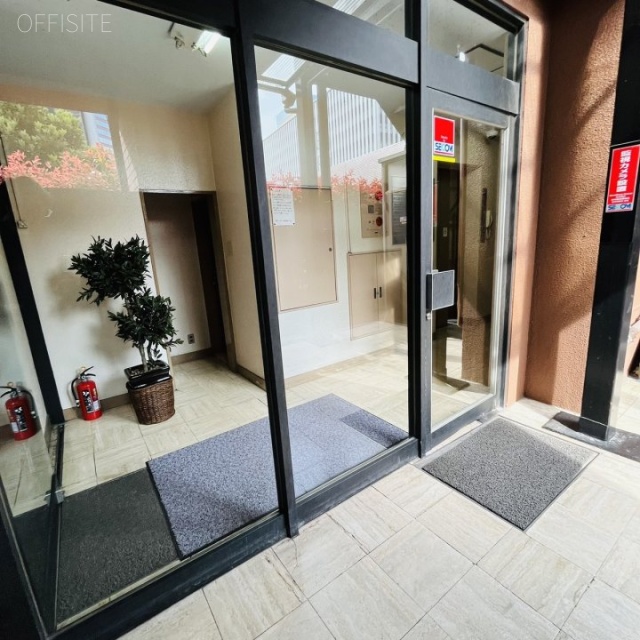 銀座川岐ビル オフィスビル出入口