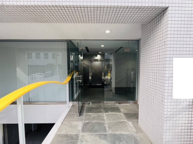 林五ビル エントランス