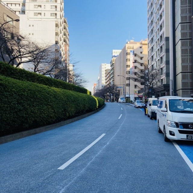 恵比寿イーストビル ビル前面道路