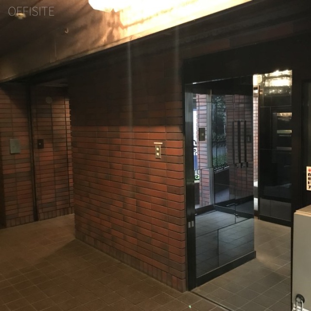 井上ビル12号館 エントランス