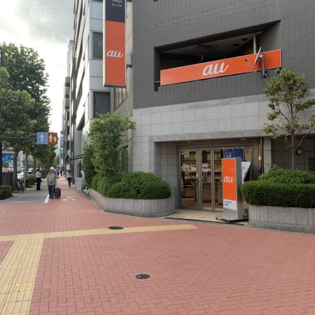 人形町アムフラットビル ビル前面道路