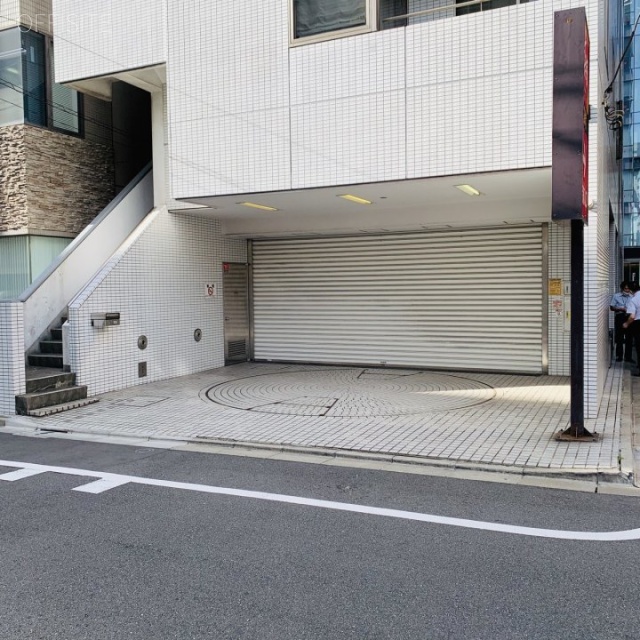 いちご桜橋ビル 駐車場