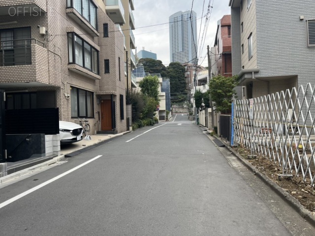 THE GALA TOWER AZABU　前面道路