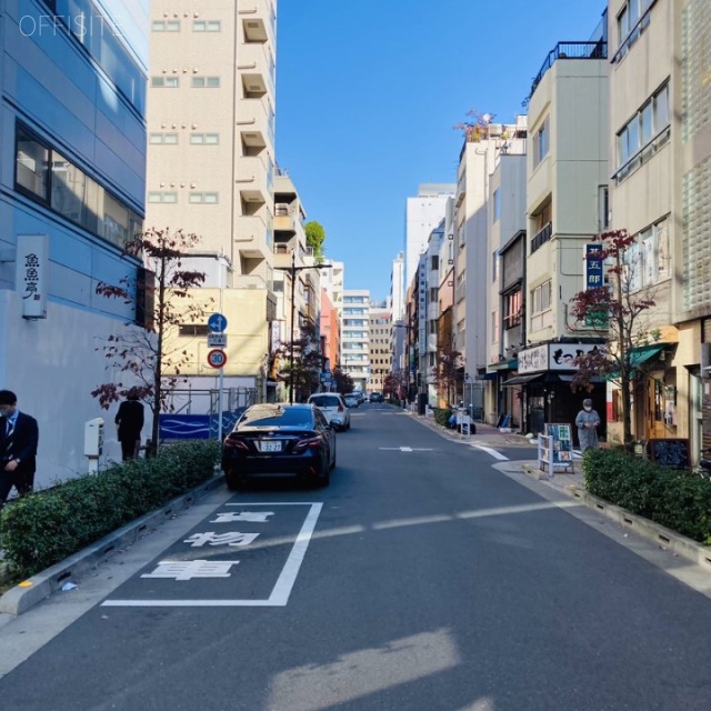 松田ビル ビル前面道路